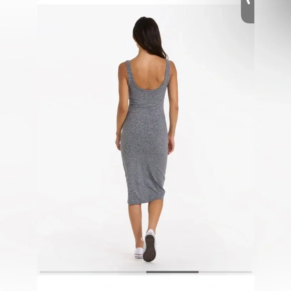 Vuori Halo Essential Dress - Picture 2 of 7